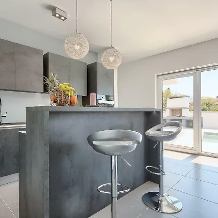 Ella Premantura By Interhome * プーラ