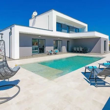 Villa Ella Premantura By Interhome *