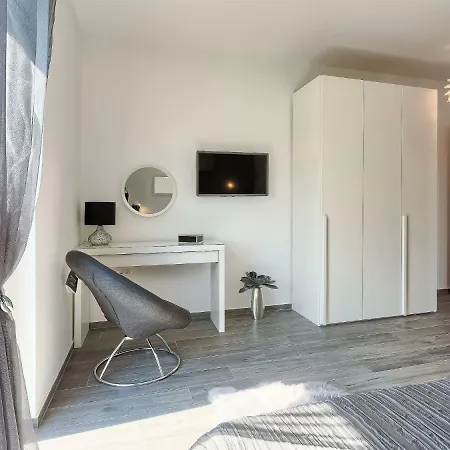Ella Premantura By Interhome * Pula