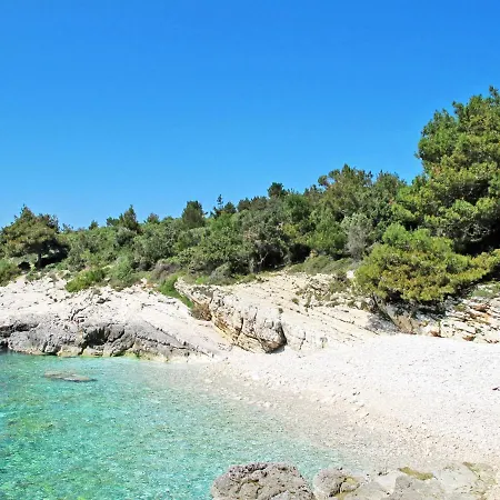 Вилла Ella Premantura By Interhome *